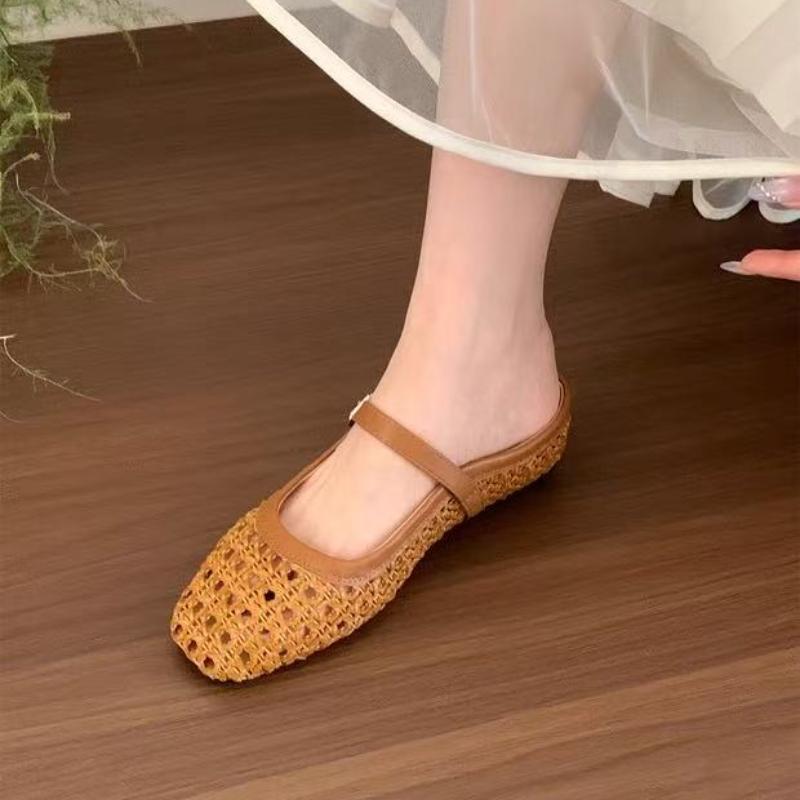 Fashion Women's Summer New Breathable Flat Bottom Woven Sandals Low Heel Single Shoes  Version Slip-On  Style Weaving Fashion Slippers