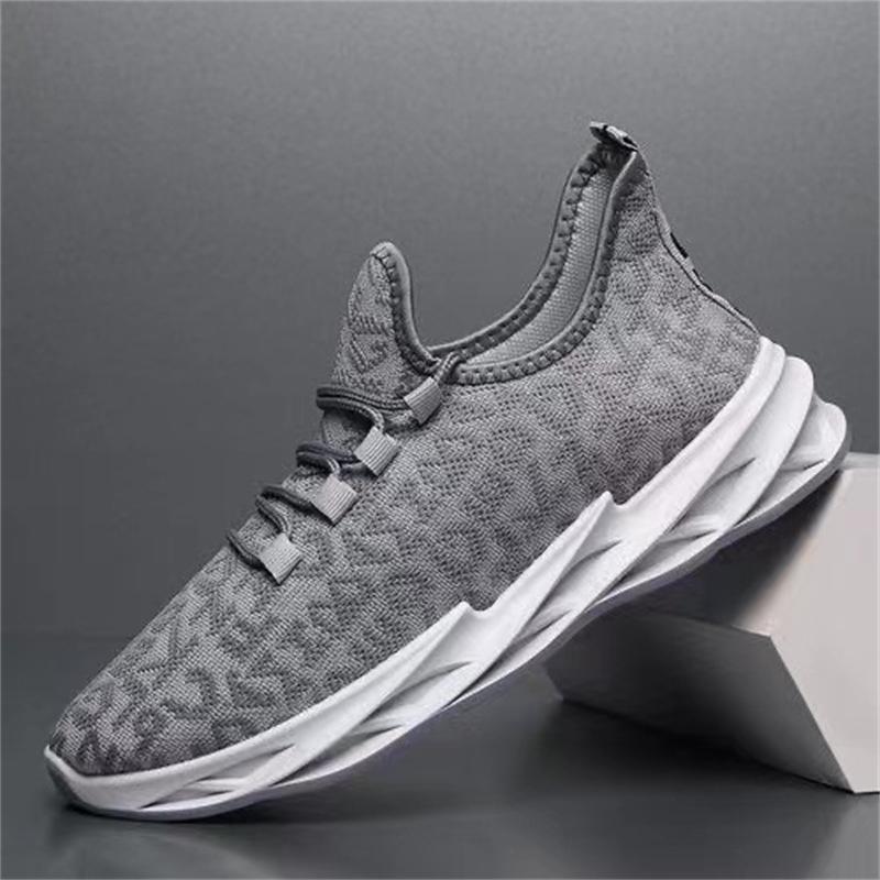 

Men s spring and autumn new blade men s shoes lightweight running casual sports shoes platform running shoes 39 сірий колір