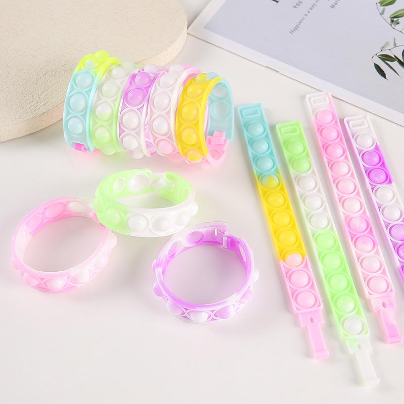 

Силіконовий Браслет-Декомпресор Пальців Поп-Музики Знищувач Щурів Pioneer Райдужний