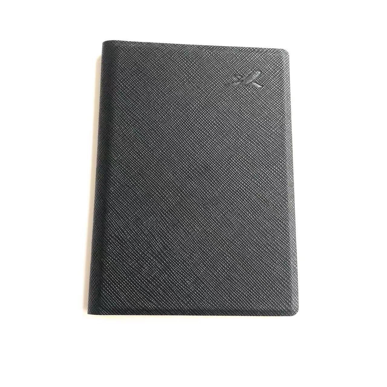 

Многофункциональная защитная обложка для паспорта, кожаная сумка для хранения, сумки для хранения карточек, большая вместимость, простые чехлы с рисунком самолета чёрный