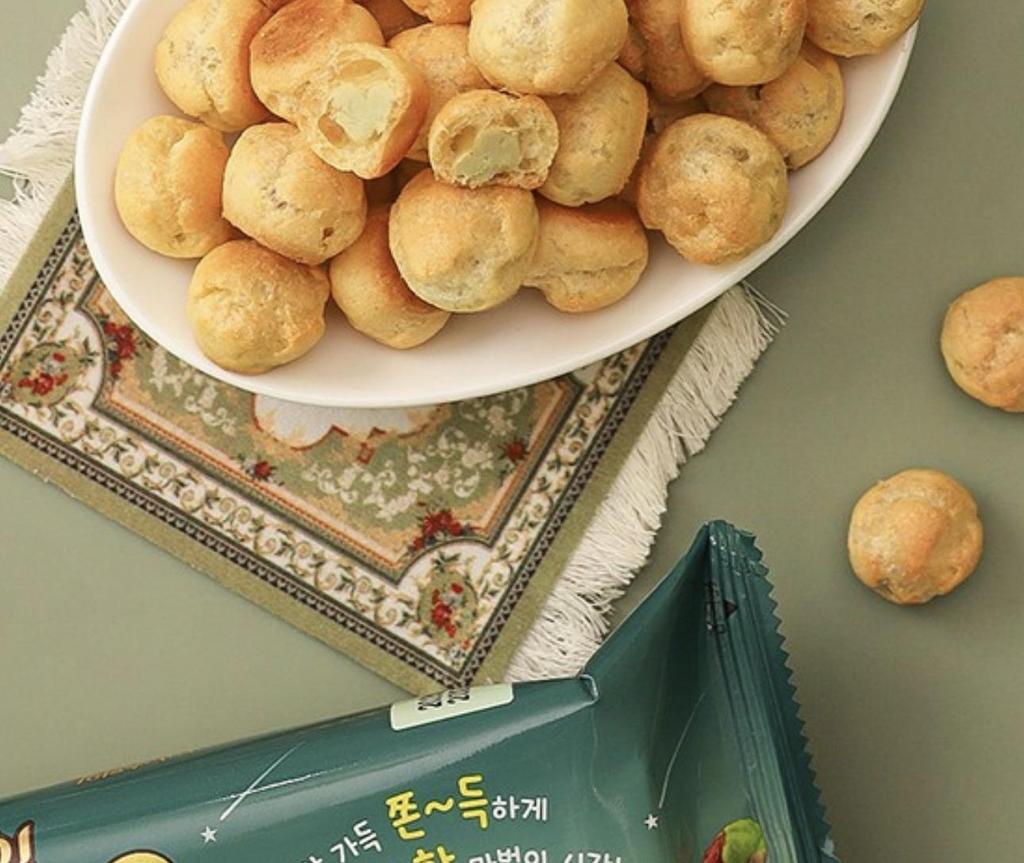 Haitai Homerun Ball Pistachio & Caramel Cream Filled Puffed Snack 156g (4 Packs) x 2 Packs