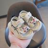 2026New summer styles of children's sandals, lightweight and soft-soled baby beach shoes, anti-kick design, cartoon-themed toddler walking shoes