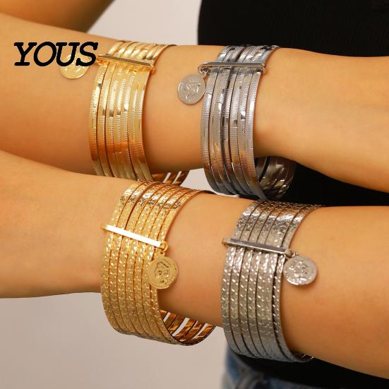 Vintage Inspired Bracelet Women with Portrait Coin Pendant, Multi-Layer Surround Check Pattern Stacking Effect Bangle, Electroplated Elastic Fit Wrist