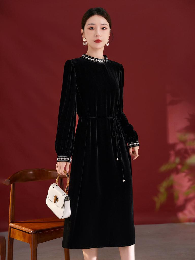 Festive Velvet Silk Dress: Round Neck, Solid Color, Mid-Length Skirt for Women 1983