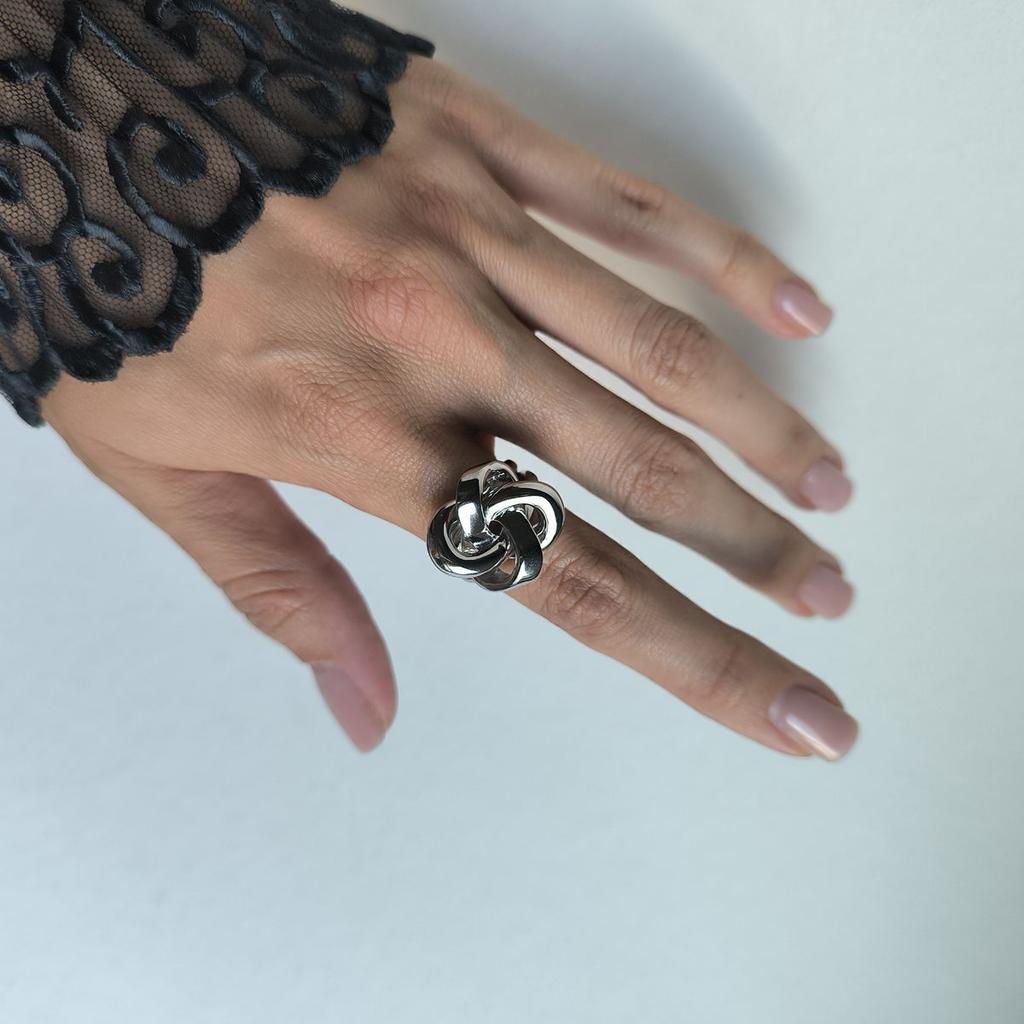 Серебряное кольцо с без камней, вес изделия 9,14 гр (2192770)