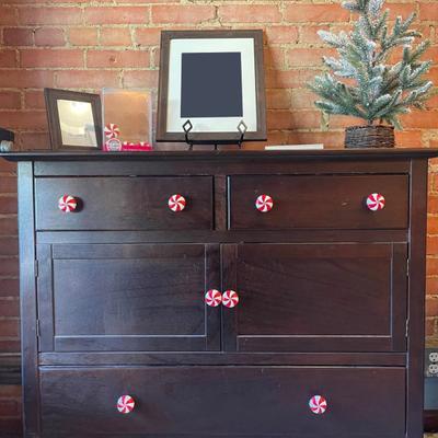 Yousheng Christmas Knob Covers for Cabinets Red White Peppermint Stretchable Handle Covers Decorative Drawer Pulls for Holiday Kitchen Bathroom Home
