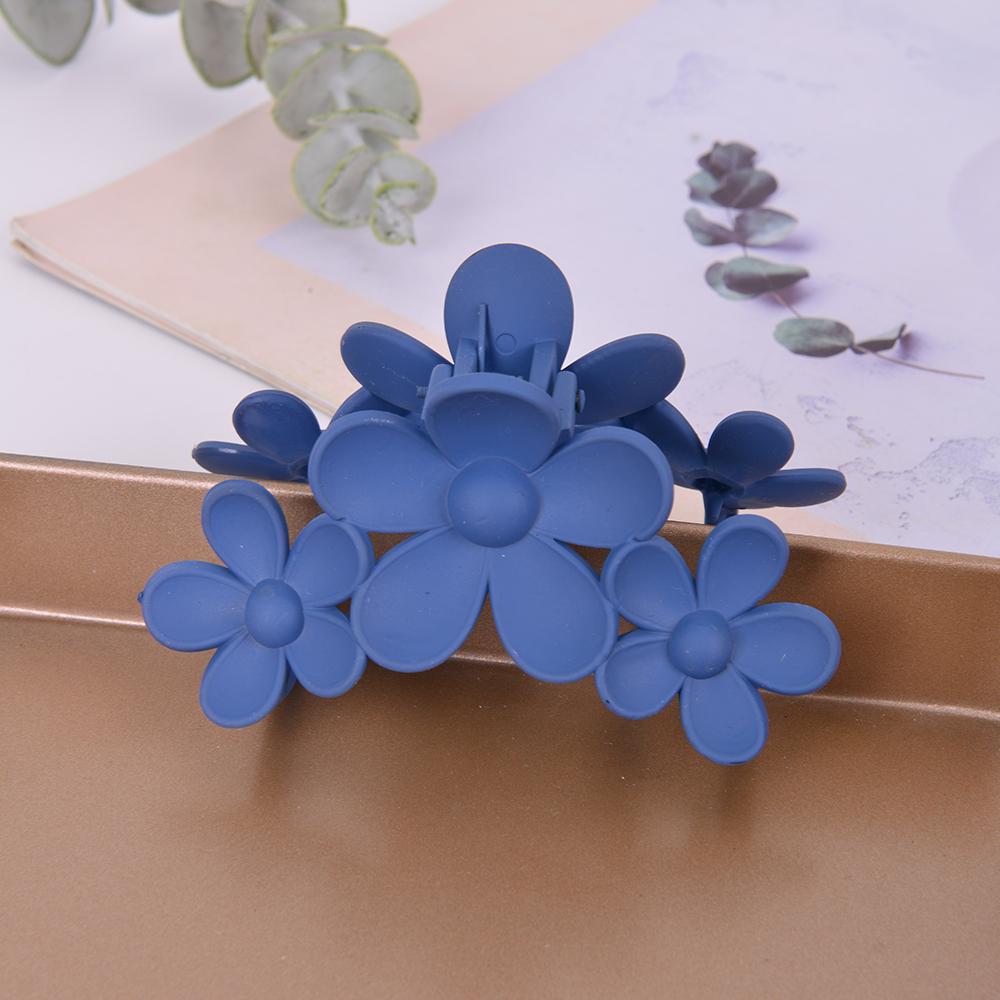 1pc Large Fashionable Simple Solid Color Latte Cross-border  New Three Flower Hair Clip Female Hair Accessory Hair Clip