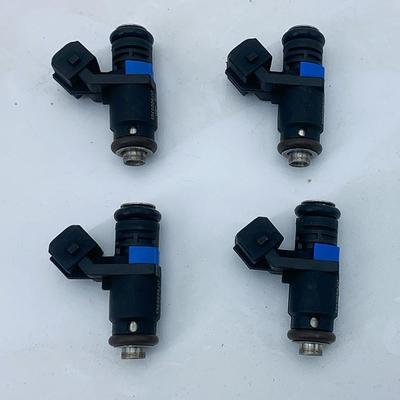 4Pcs Petrol Fuel Injector 8200511099 For Renault Laguna II 2.0 16V 170HP F4R 784