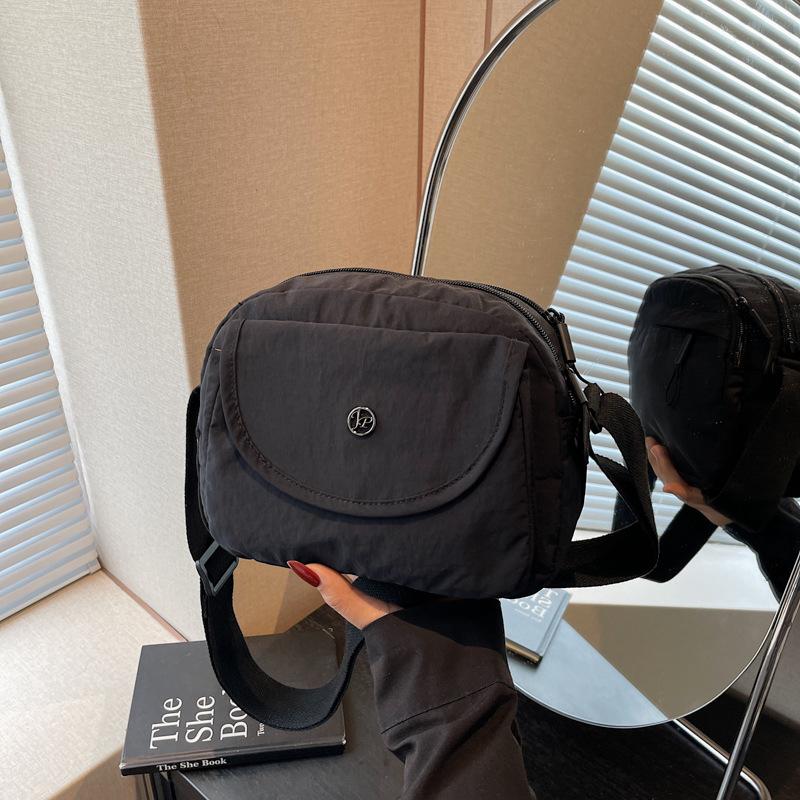 Casual Small Bag Women's New Popular Fashion Lightweight Cloth Bag Shoulder Bag Versatile Messenger Small Square Bag