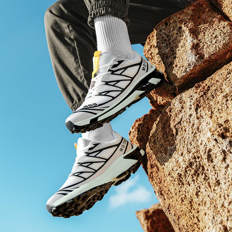 Autumn Men's Casual Sports Shoes Anti Slip  Comfortable, Soft Soled Wear-resistant Men's Fashionable Casual Running Sports Shoes