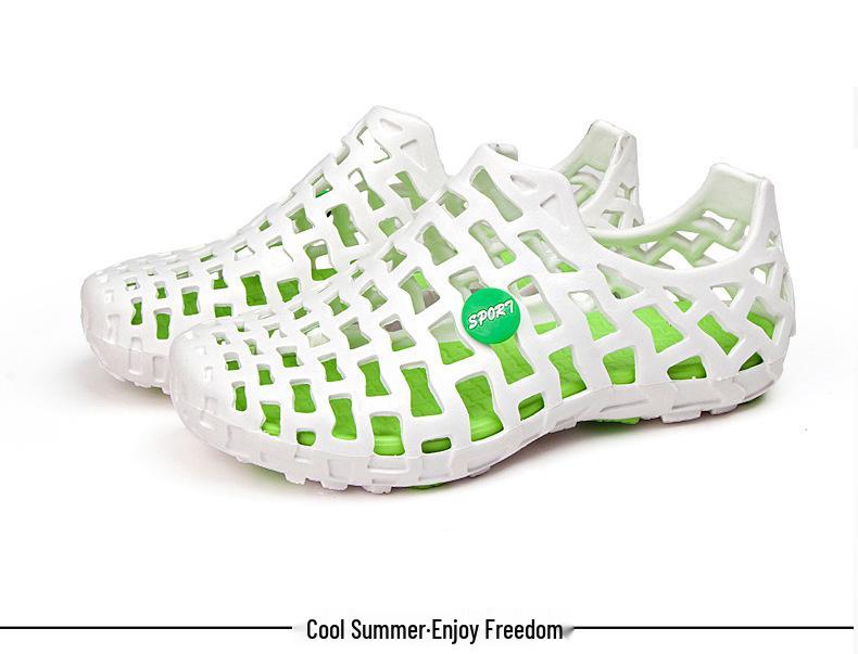 2024 Summer Breathable Hollow Clog Sandals for Couples - Slip-on Beach Style