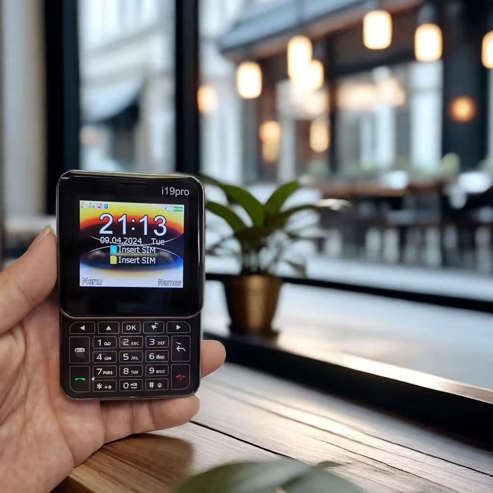 I19 Pro Slider Phone 2.4inches Dual SIM Classic 2G Mini Phone Multiple Colors Optional Portable Super Small Feature CellPhone