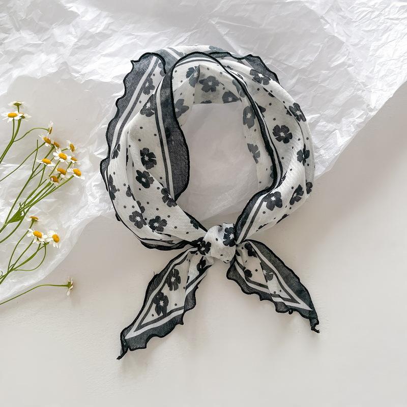 New Korean Version Of Fresh Floral Women's Decorative Triangle Scarf Silk French Countryside Fashion Ins Printed