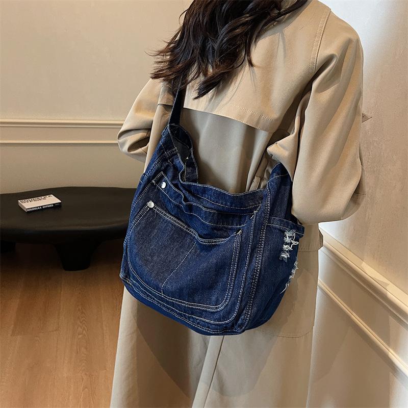 Japanese Retro Denim Shoulder Bag Women's Casual Lazy Wind Messenger Bag Literary and Simple Casual College Student Bag