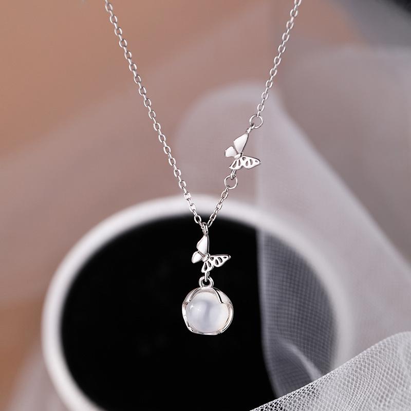 S925 sterling silver butterfly necklace women s niche design sense round pendant white chalcedony collarbone chain premium accessories pure silver платиновый