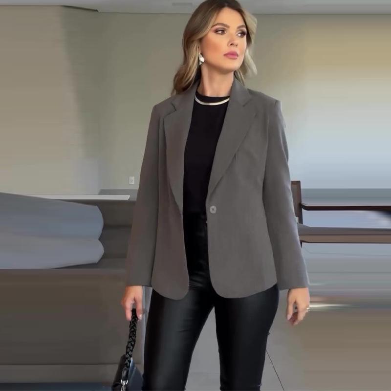 

Женский приталенный однотонный костюм с лацканами - Издание Осень 2024 S темно-серого