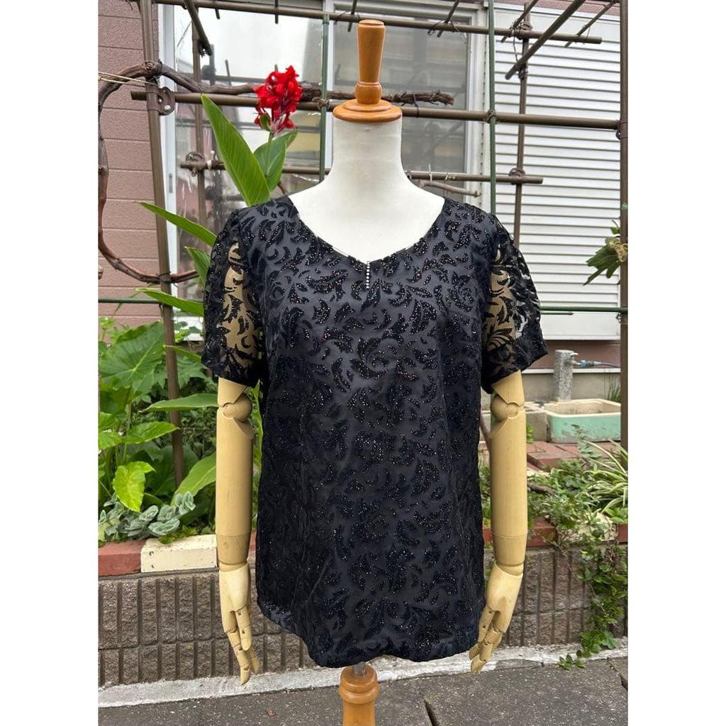 Used Special Thanks Offer! Sparkling Lurex Lace Blouse