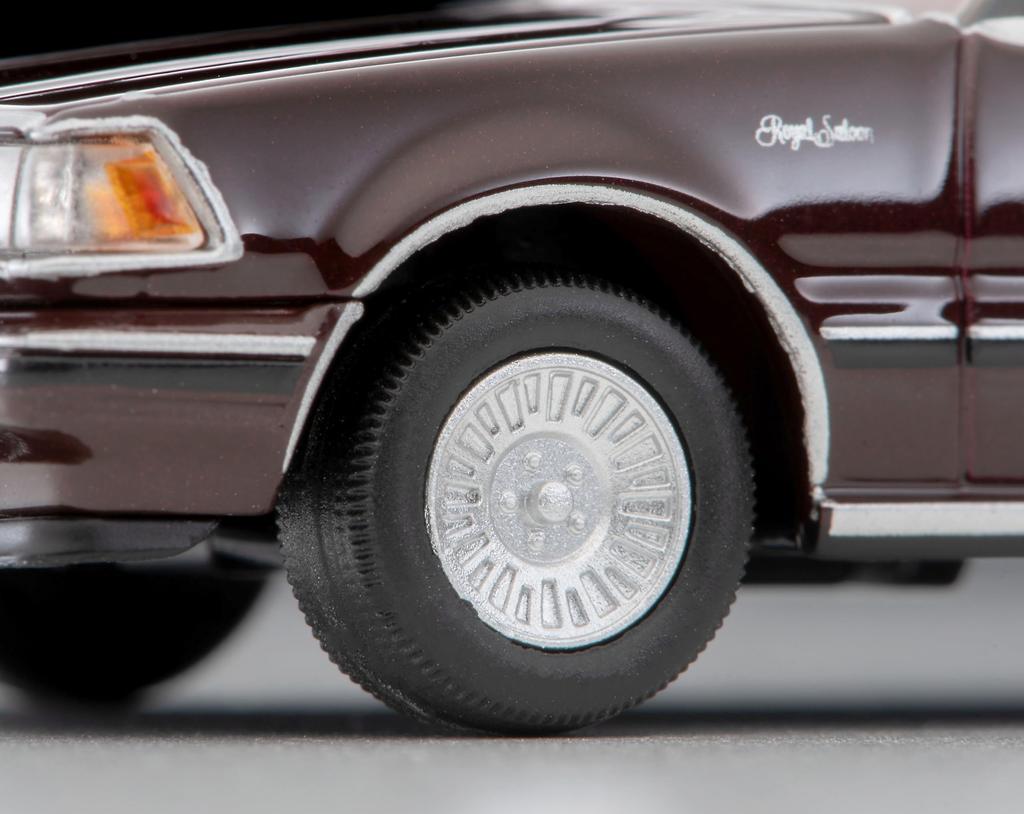 Tomytec Tomica Limited Vintage Neo LV-N175c Toyota Crown Hardtop Supercharged Royal Saloon (Wine) 1985 Model, Completed Model, 332718