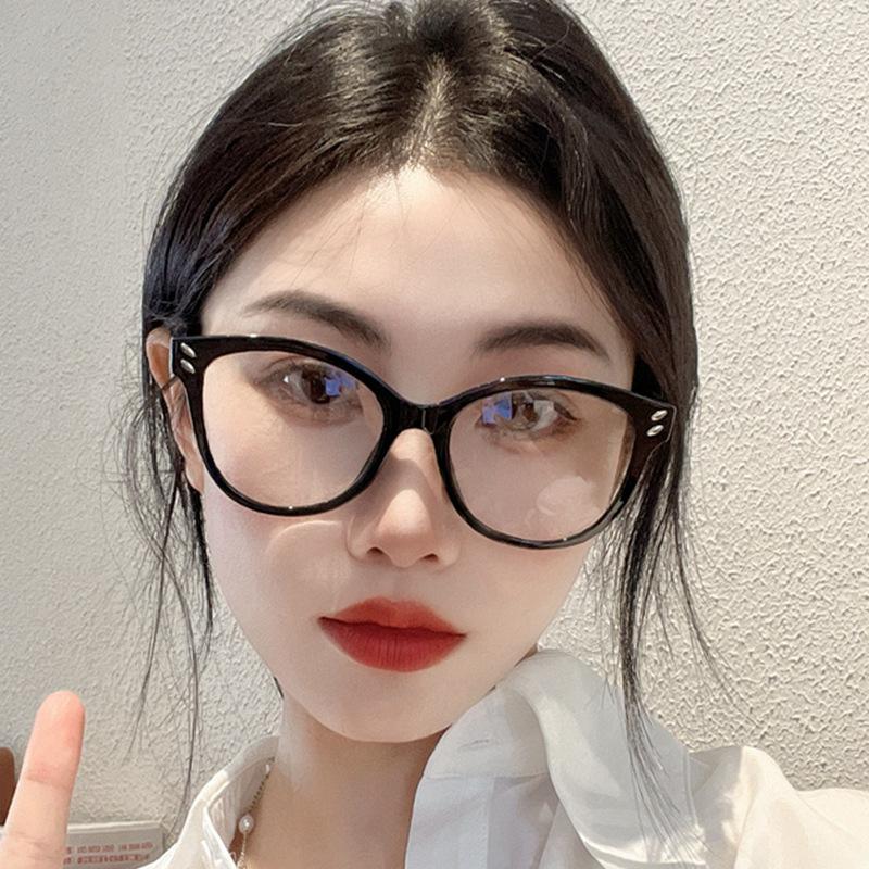 Korean Style Woman Glasses Rivets Decoration Round Shape Men Glasses Frame Vintage Blue Light Blocking Computer Glass