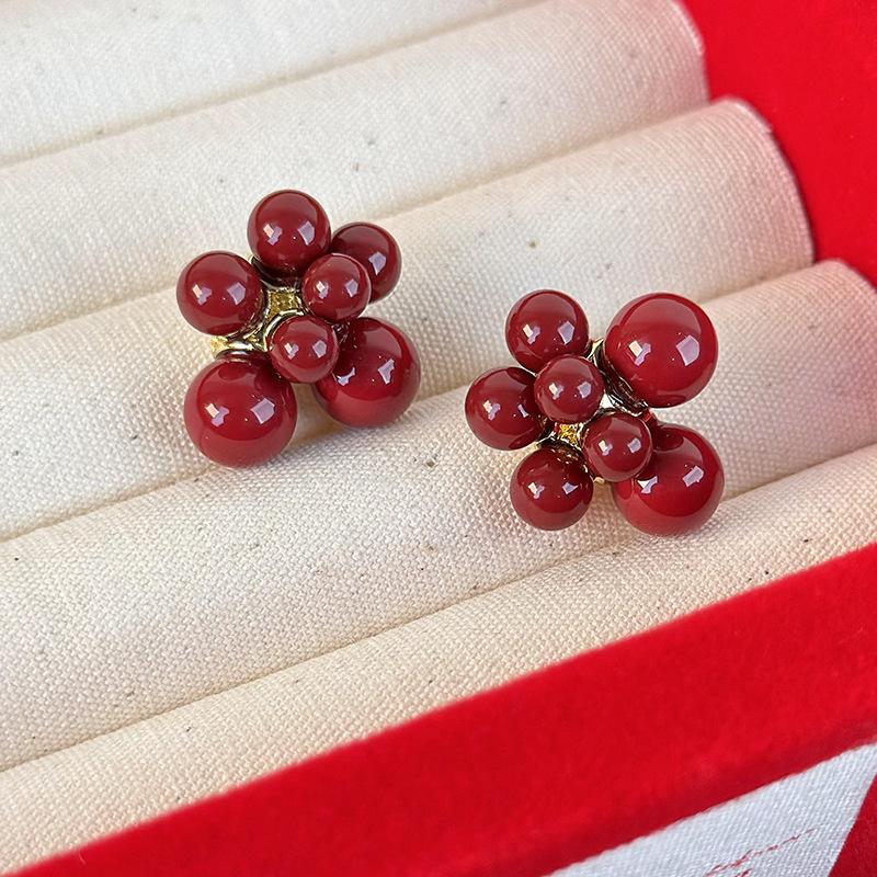 

Французские новогодние серьги с красным виноградом, женские модные серьги нишевого дизайна красный