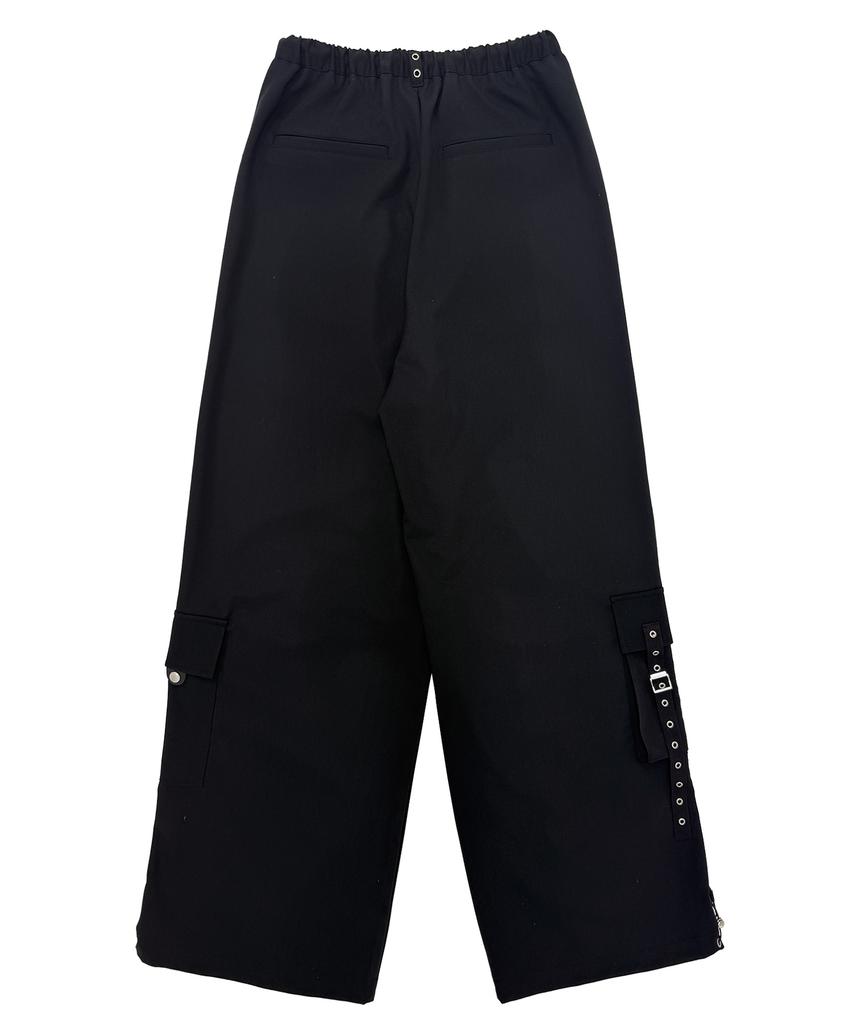 PLASMA SPHERE Kangaroo Parachute Wide Eyelet Cargo Jogger Pants_Black