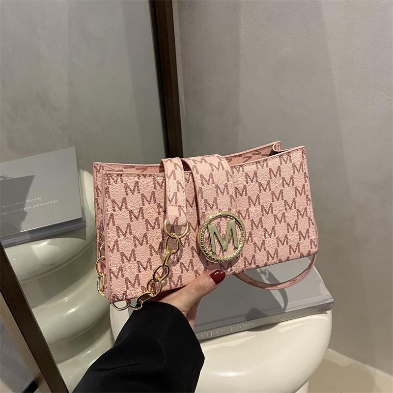 Personalized Retro Printed Shoulder Bag Women's New Trend Fashion High Sense Letter Handbag