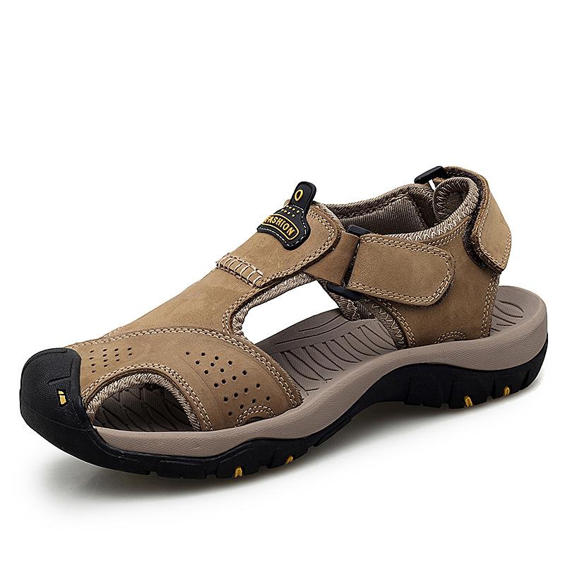 Men's sandals summer leather soft sole non-slip beach shoes 2025 new large size trend outside wear cool slippers breathable