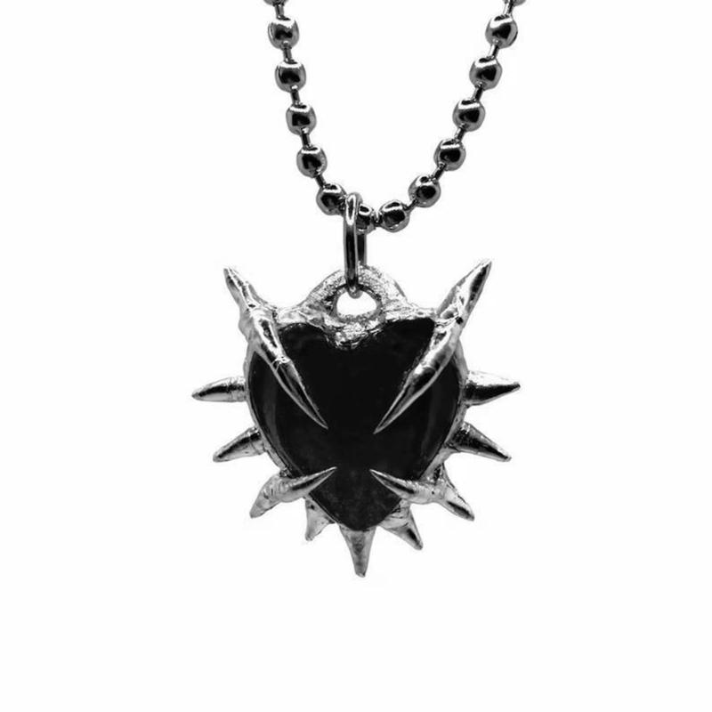 Chic Clavicle Chain Stylish Love Shape Collar Chain Thorn Heart Pendant Necklace for Women Girls Jewelry Ornament