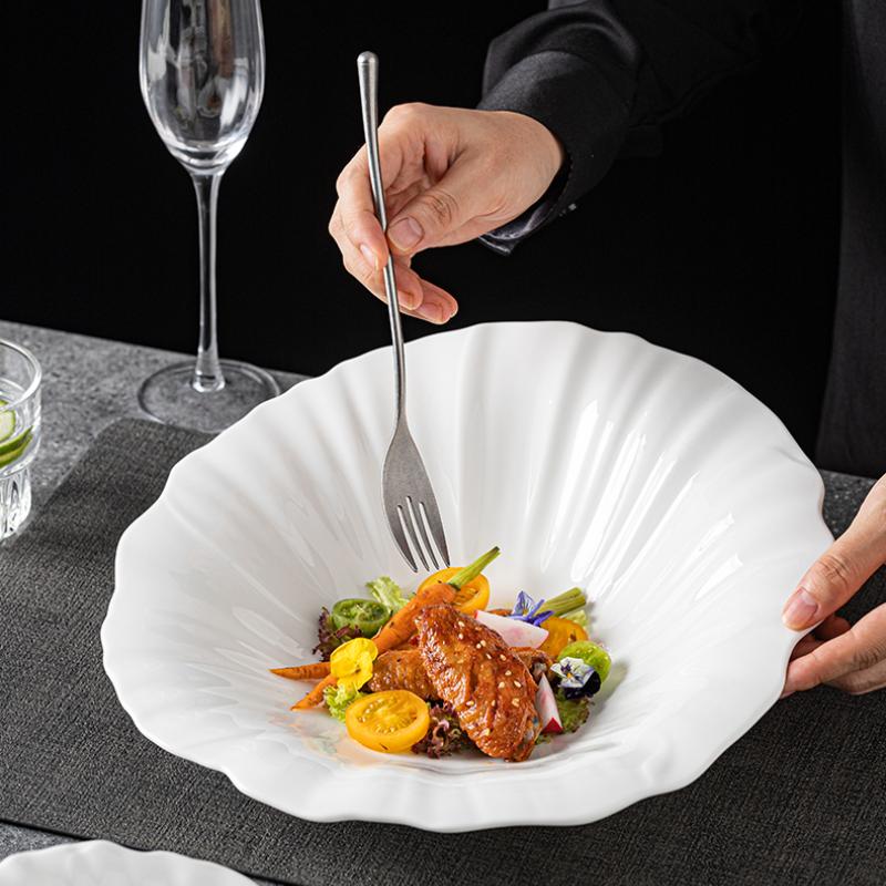 

Суповые тарелки в западном стиле, изысканные холодные закуски, салатники необычной формы, керамические фьюжн-блюда, посуда el.