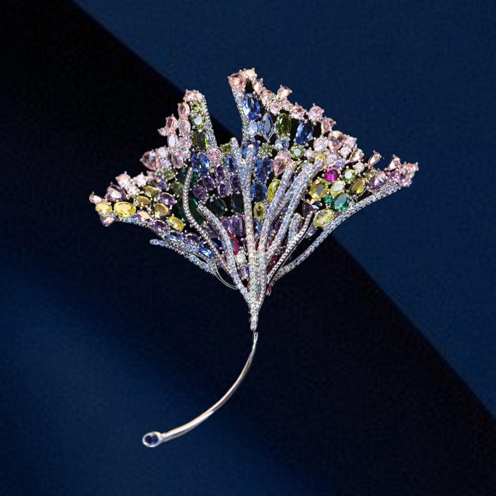 

Elegant Ginkgo Leaf Zircon Brooch & Sweater Chain - Dual-Use Versatile Banquet Accessory