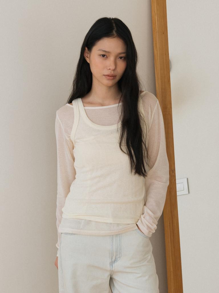 UNNOUT Wide Neck Sheer T-Shirt Cream