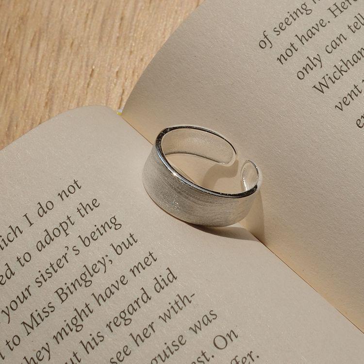 Korean INS Niche Design: 925 Sterling Silver Minimalist Irregular Pleated Texture Open Ring for Women