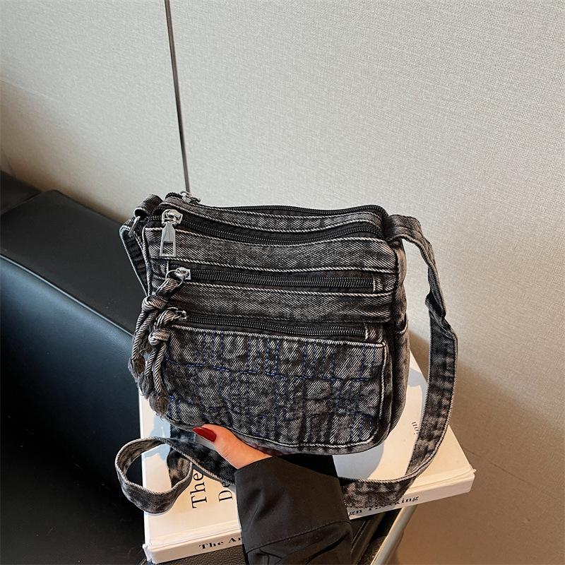 

Denim multi-zipper messenger bag women s new retro literary commuter bag casual fashion shoulder bag чёрный