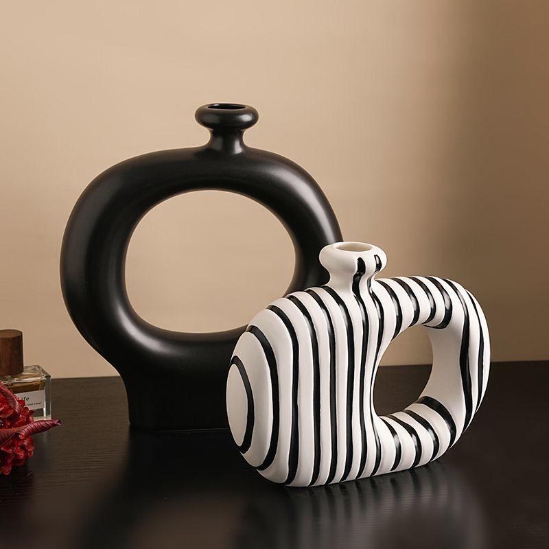 2 Stück/Set Kreative Moderne Schwarz-Weiß Gestreifte Keramikvase, Unregelmäßige Dekorations-Blumenvase für Heimdeko