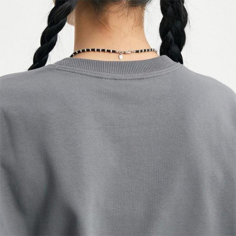 New Balance Graphic Round Sweatshirt Nbncd4w832 60