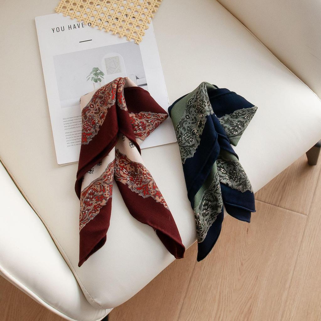 Elegant Silk Wool Scarf: 2025 Autumn Collection – Versatile, Fashionable Women's Accessory