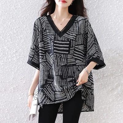 Modisches Übergrößen Chiffon-Top Sommerlicher Blumendruck Lockere Passform Elegantes T-Shirt für Damen Verdeckt den Bauch