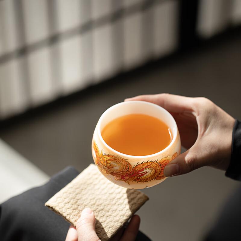 Wang Wenke Mutton Fat Jade Ceramic Dragon Zen Teacup