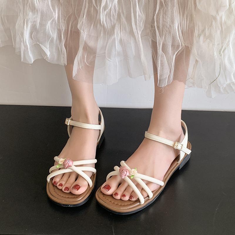 Mode Flacher Boden Mode Trendige Damen Strandsandalen Outdoor-Bekleidung Rutschfest Outdoor Vielseitig Mit Blumen Verziert Damen Sandale