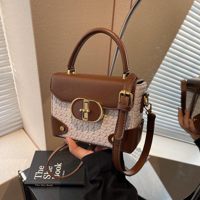 

Small bag women s versatile new fashion shoulder messenger bag women s portable box small square bag бежевый