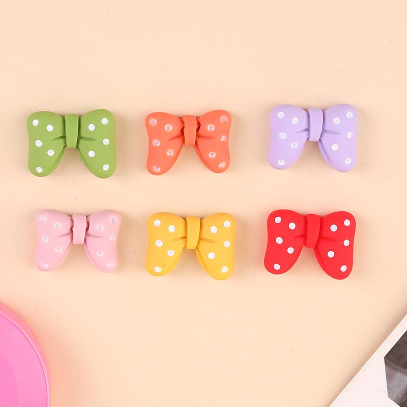 Small Sweet Polka Dot Bowknot Resin Ornaments: Hair Clip & Phone Case Decor.