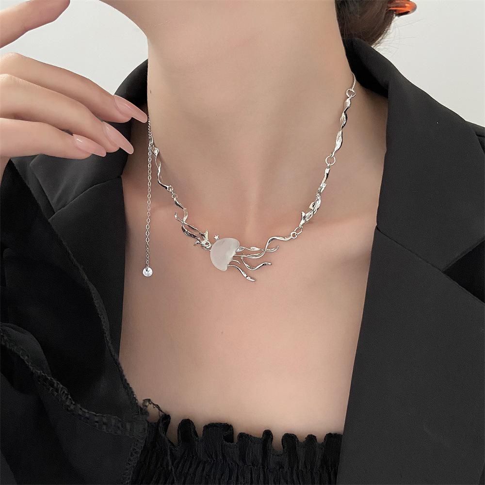 Alloy Jellyfish Tassel Necklace - Sweet Cool Spicy Clavicle Chain Jewelry for Women
