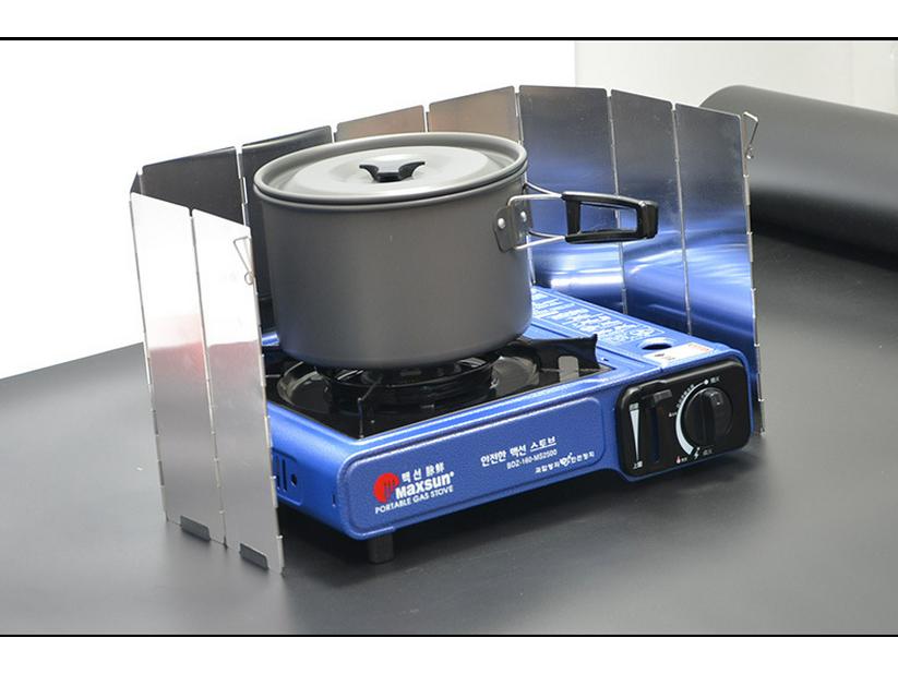 14-Piece Portable Aluminum Alloy Camping Stove Windshield with Box: Folding, Windproof Heat Concentrator Plate