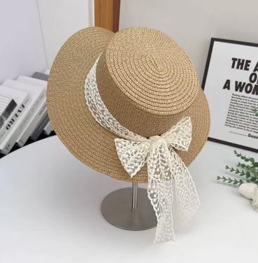 Wide Brim Summer Hat French Style Lace Straw Hat with Bowknot Elegant Women Straw Hat for Summer Beach Traveling Hiking