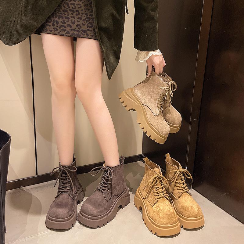 Thick-soled heightening Martin boots women's 2025 autumn new front lace-up retro locomotive boots small lace-up short boots