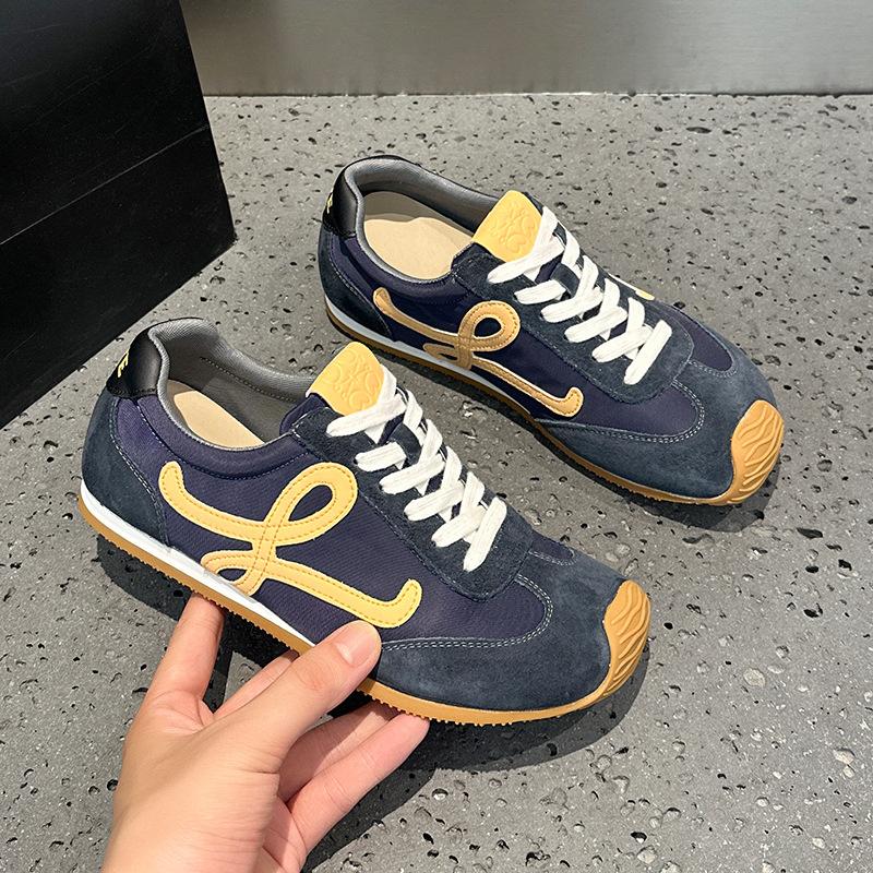 

Retro color matching women s autumn new leather breathable soft-soled lace-up sports and leisure shoes 40