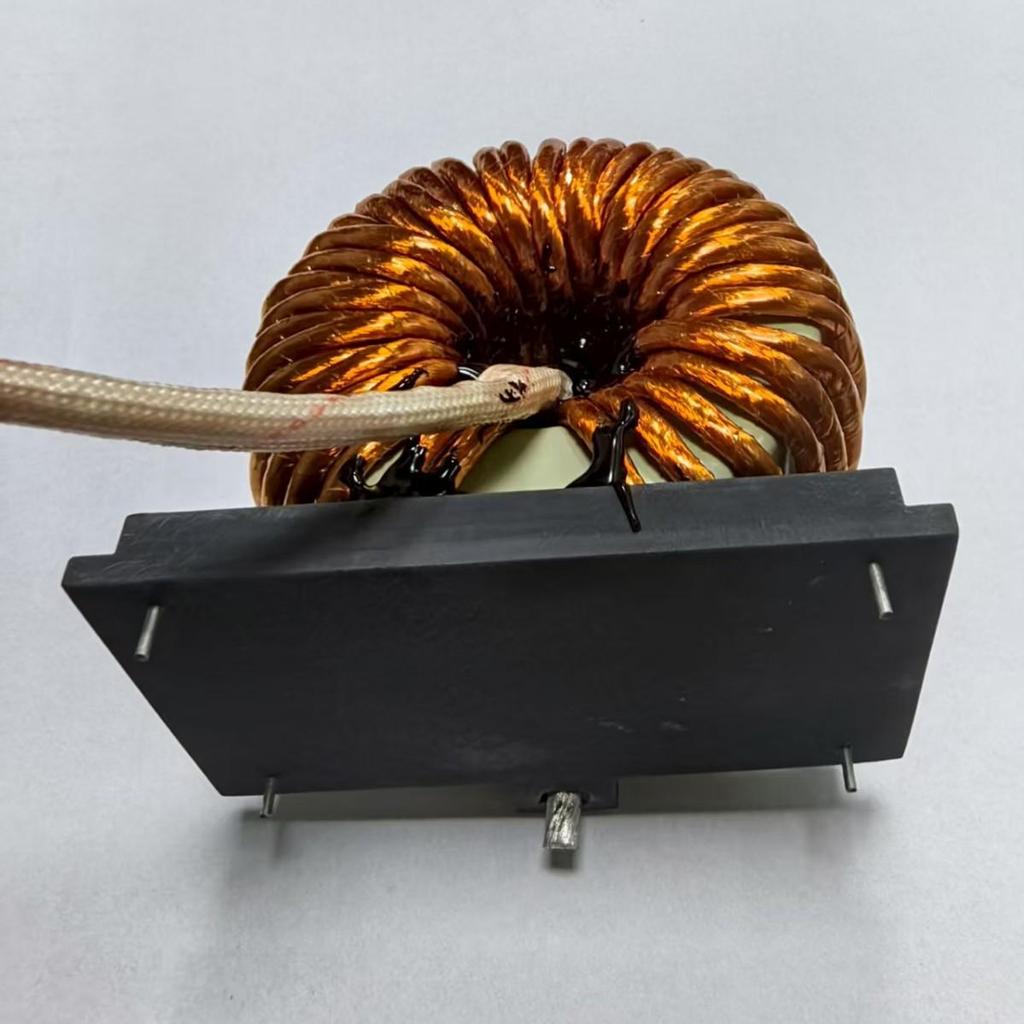 CH610060 High Current Energy Storage Inductor for Portable Devices