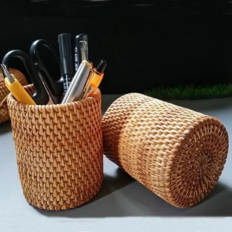 Neue Rattan Stifthalter Schreibtischzubehör Aufbewahrungsbox Heim Desktop Organizer Körbe Büro Schulbedarf Schreibwarenhalter