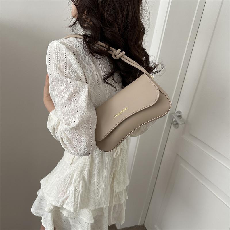 Spring new niche popular small bag women's fashion simple shoulder bag casual trend messenger bag women's bag