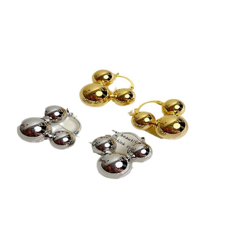 2024 High-End Retro Glossy Round Ear Cuff Earrings for Women - Stylish Niche Design Metal Jewelry
